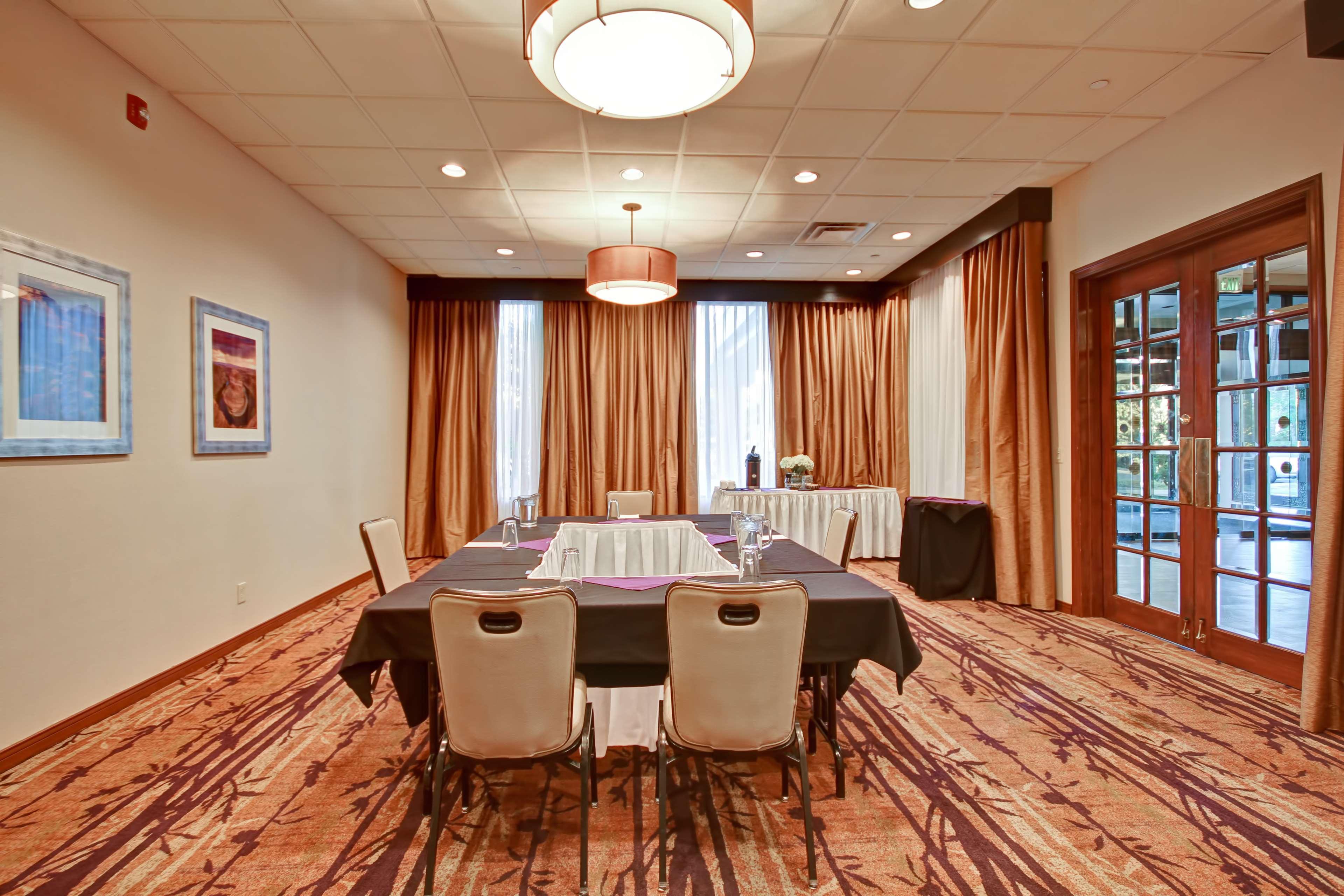 Doubletree By Hilton Hotel Флегстафф Екстер'єр фото
