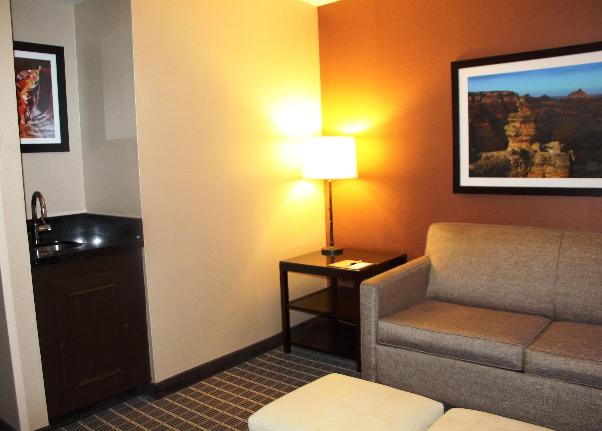 Doubletree By Hilton Hotel Флегстафф Екстер'єр фото
